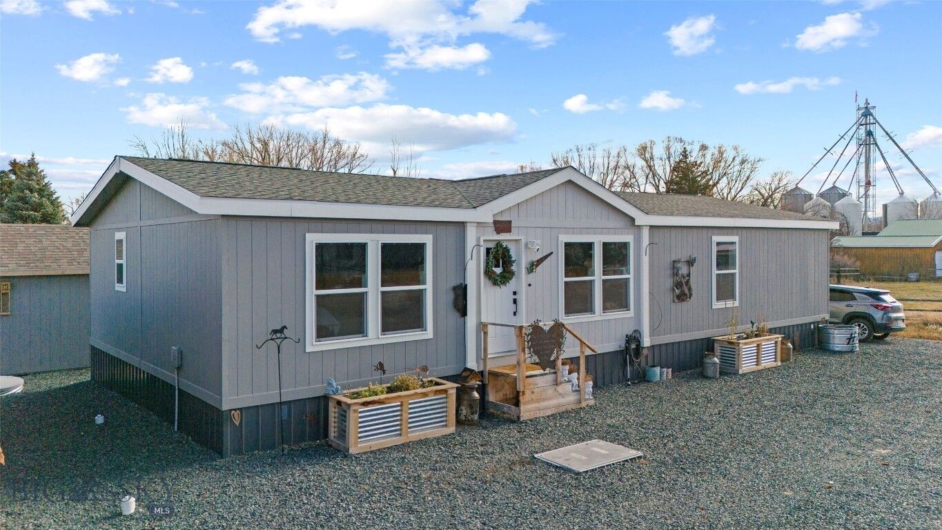 Property Photo:  152 Park Avenue  MT 59735 