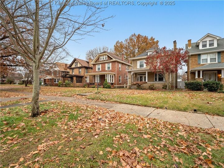 Property Photo:  319 9th Avenue  WV 25701 