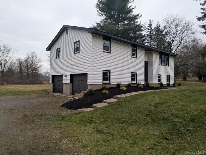 Property Photo:  727 State Route 302  NY 12566 