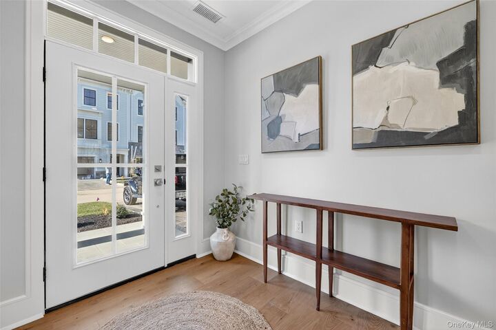 Property Photo: 1812 Soundview Court NY 10598