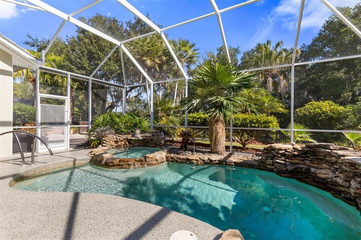 Property Photo:  46 Old Oak Drive S  FL 32137 