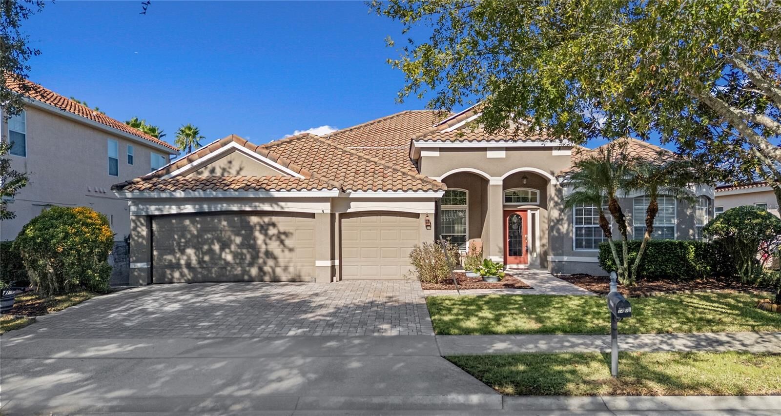 Property Photo:  2472 Baronsmede Court  FL 34787 