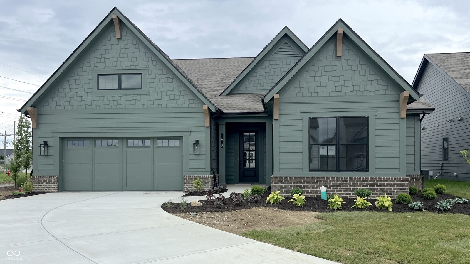 Property Photo: 1413 Crosstie Circle IN 46074