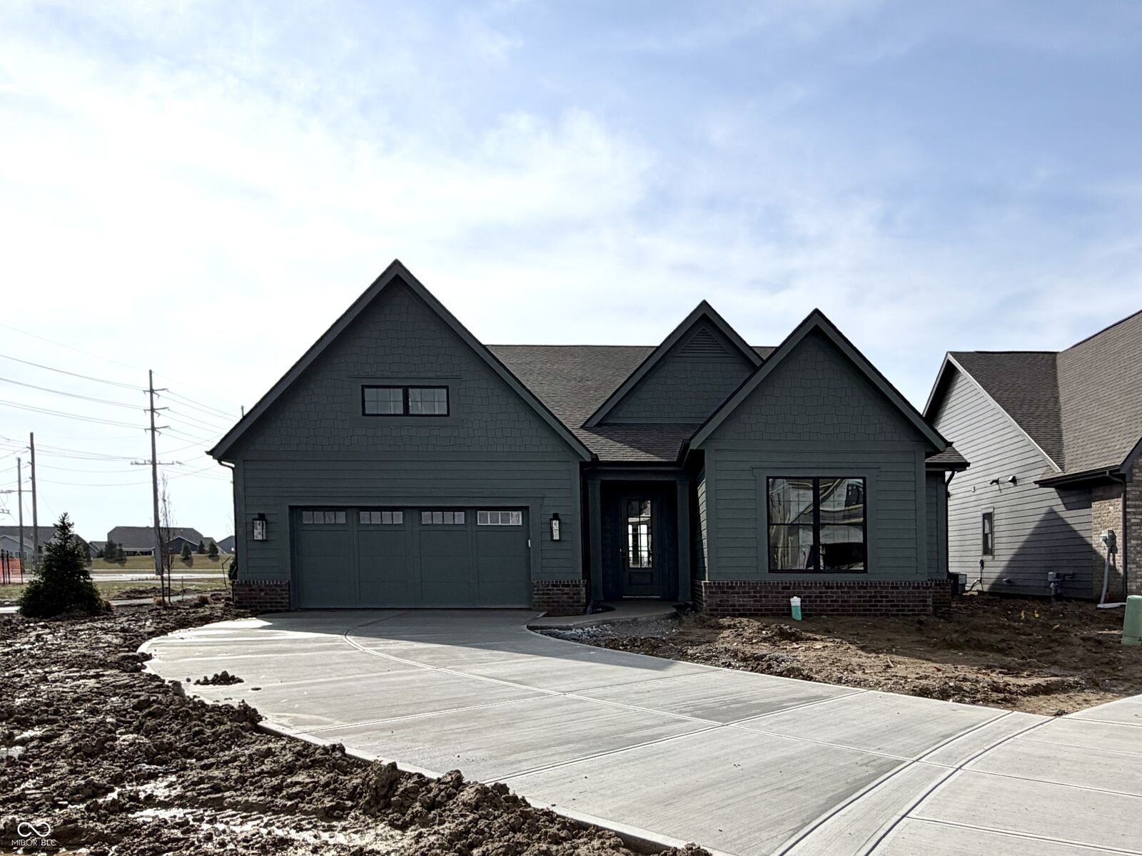 Property Photo:  1413 Crosstie Circle  IN 46074 