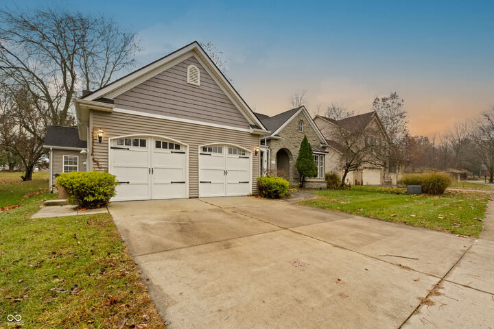 Property Photo:  3901 Terrace Woods Drive  IN 47201 