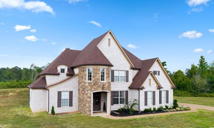 Property Photo: 356 Poplar Ln MS 38635