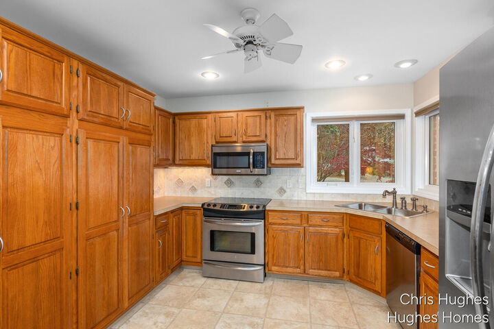 Property Photo:  2845 Valley Spring Drive SE  MI 49316 