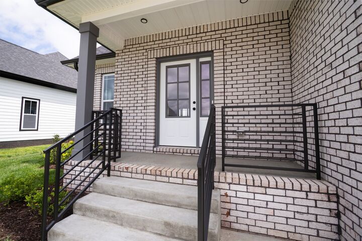 Property Photo:  213 Harvest Moon Dr  TN 37043 