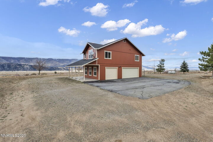 Property Photo:  879 Eastside Lane  CA 96107 