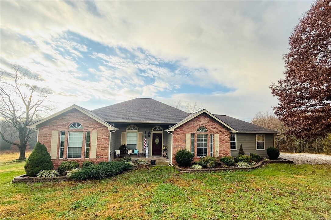 Property Photo:  104 County Road 8491  AR 72638 