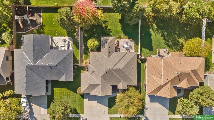 Property Photo:  18713 Edna Street  NE 68136 