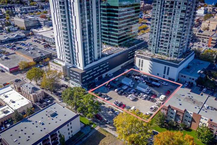 1464-1476 Bertram Street  Kelowna BC V1Y 2G3 photo