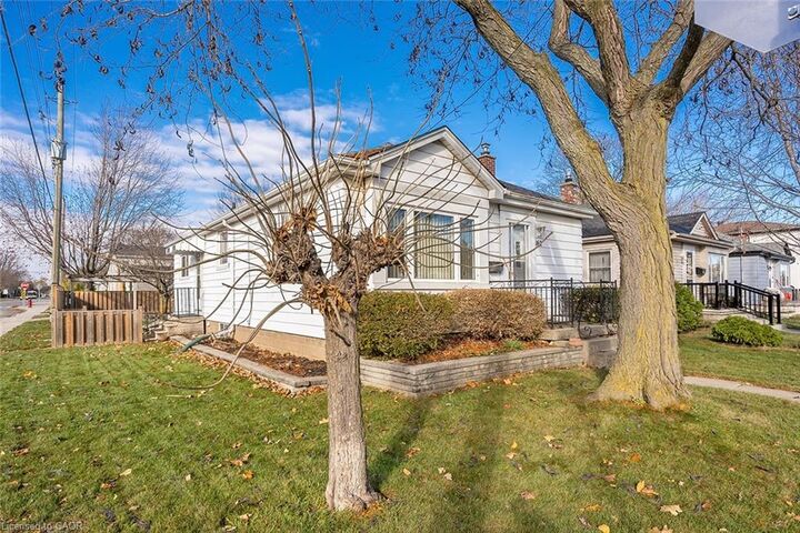 Photo de la propriété:  162 East 18th Street  ON L9A 4P1 