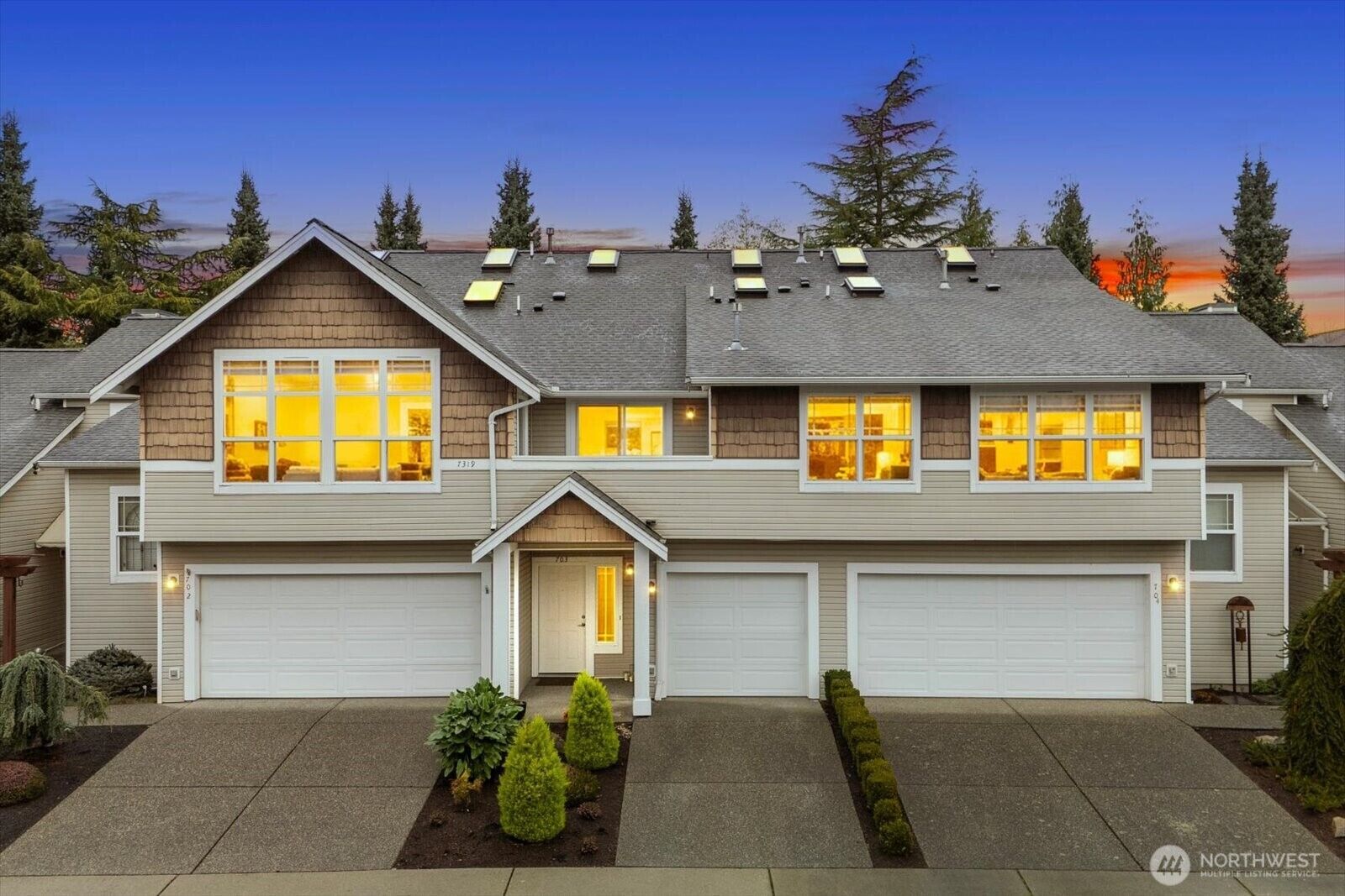 Property Photo: 7319 Centerville Court 703 WA 98292