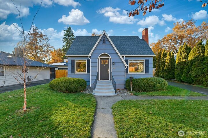 105 N Bellevue Avenue  Walla Walla WA 99362 photo