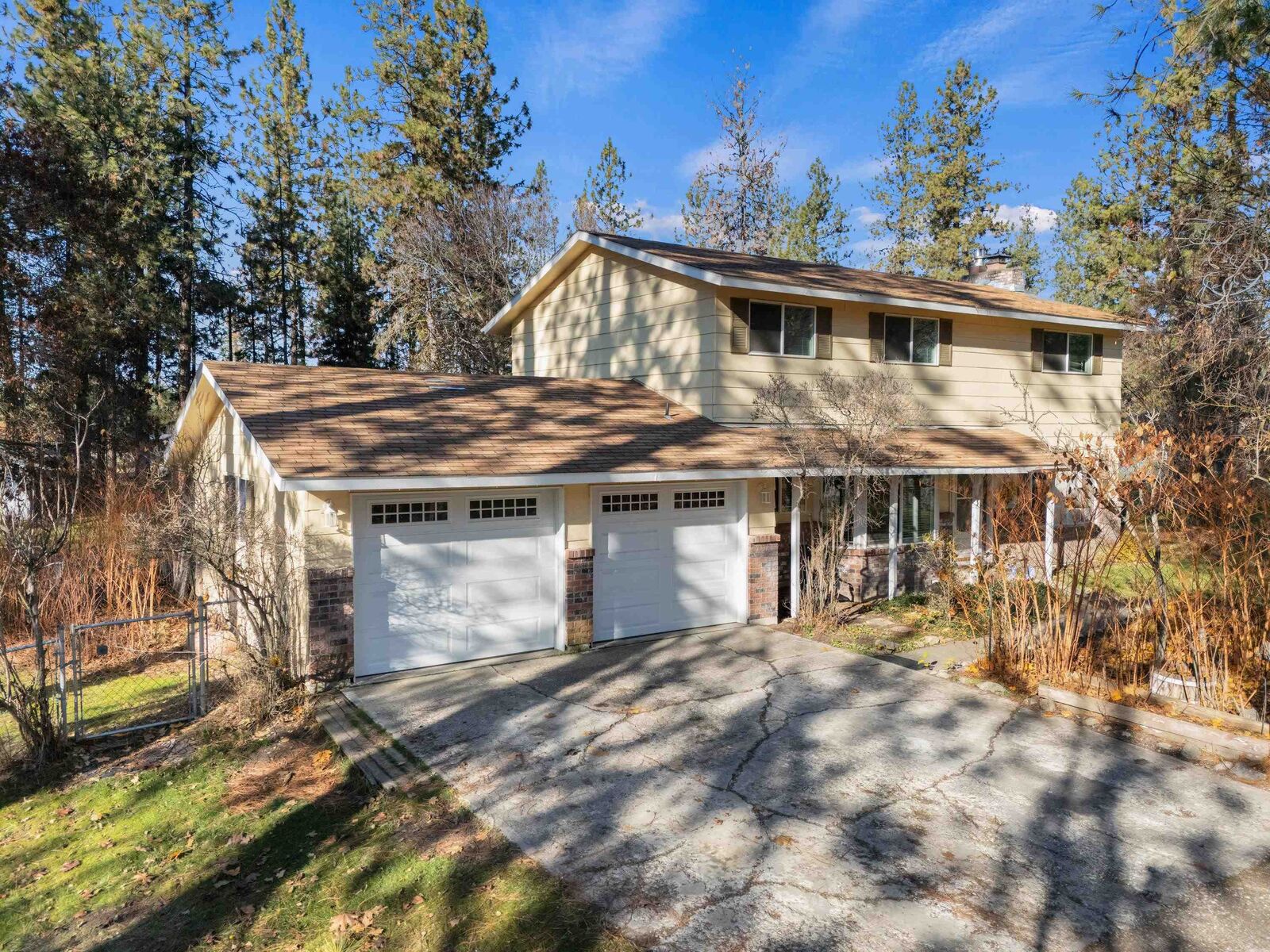 Property Photo:  17025 N Suncrest Dr  WA 99026 