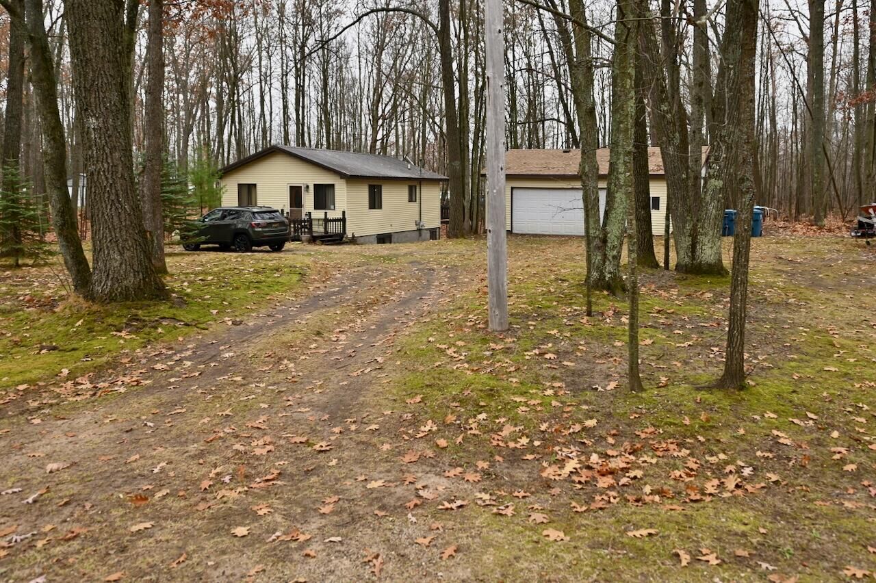 Property Photo: 507 Englewood Drive MI 48653