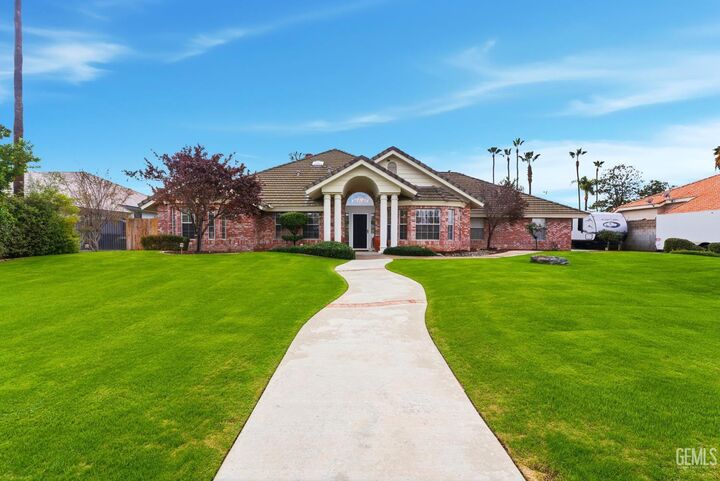 Property Photo:  13201 Meacham Road  CA 93314 