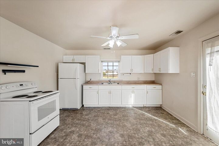 Property Photo: 2003 Senseny Road VA 22602