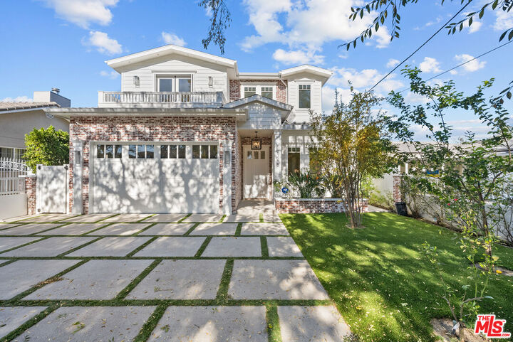 Property Photo:  12345 Huston St  CA 91607 