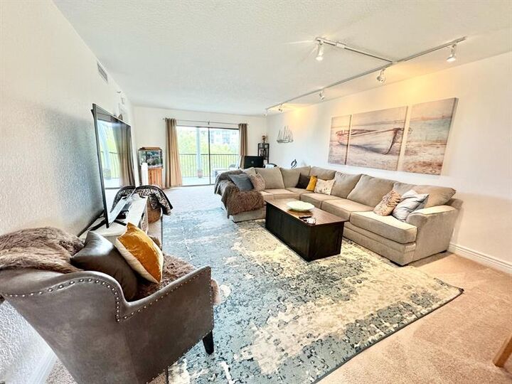 Property Photo: 2217 Cypress Island Dr 303 FL 33069