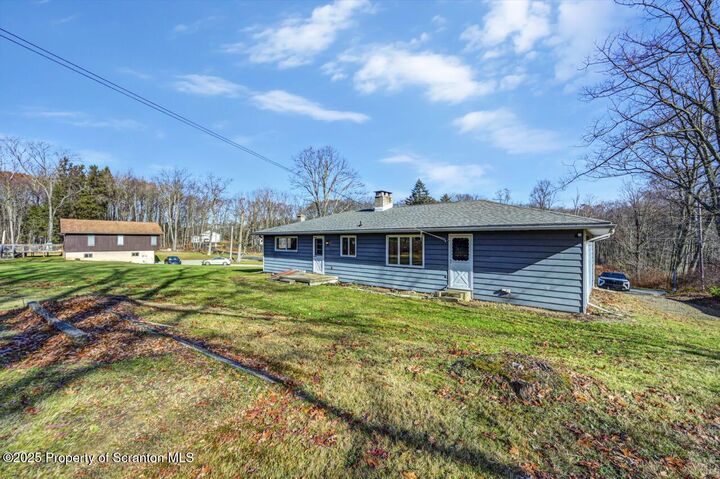 Property Photo:  580 Arnold Drive  PA 18436 