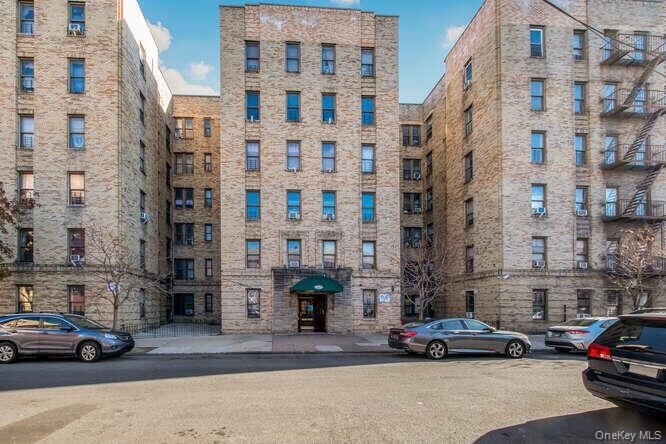 Property Photo: 3230 Cruger Avenue 7 Units NY 10467
