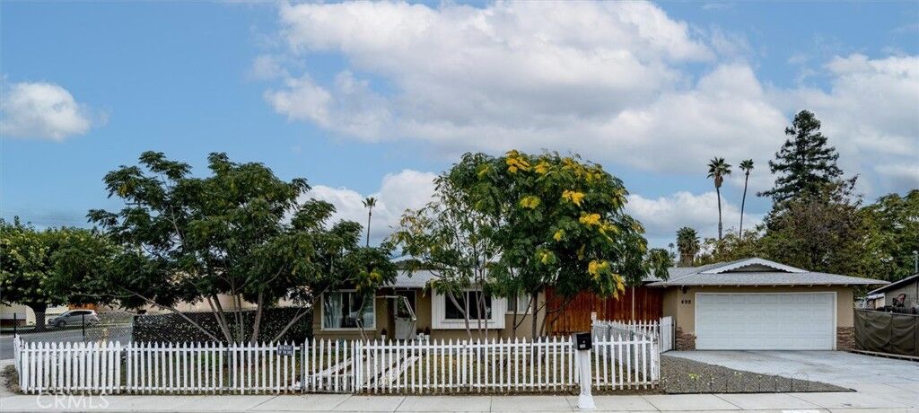 Property Photo: 498 Monte Vista CA 92544