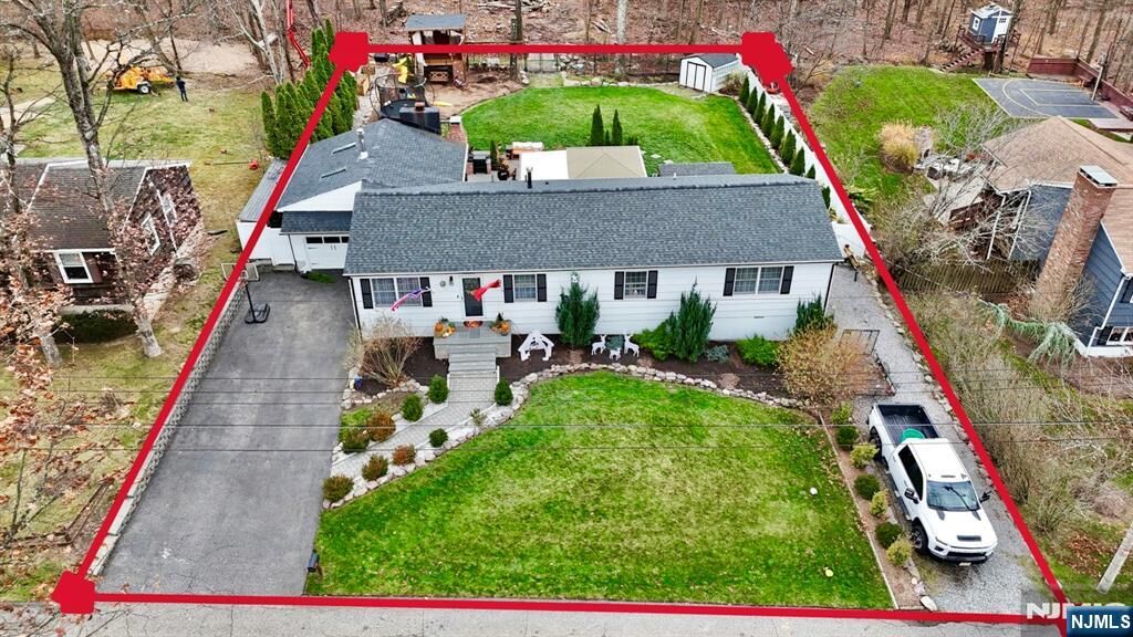 Property Photo:  153 S Mountain Circle  NJ 07480 