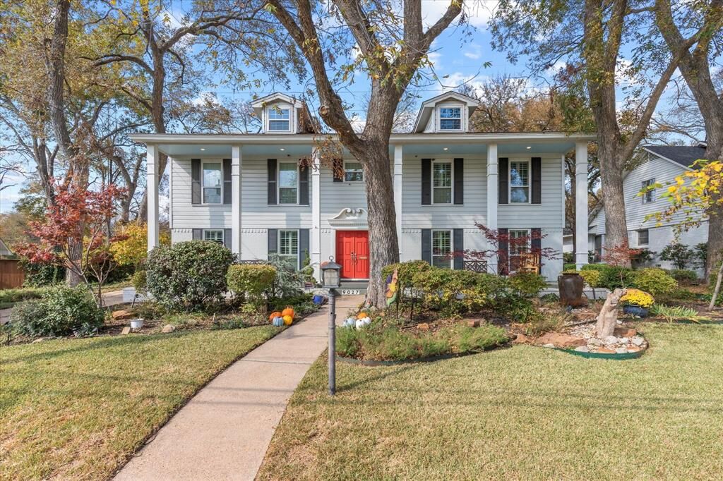 Property Photo: 9027 Mercer Drive TX 75228