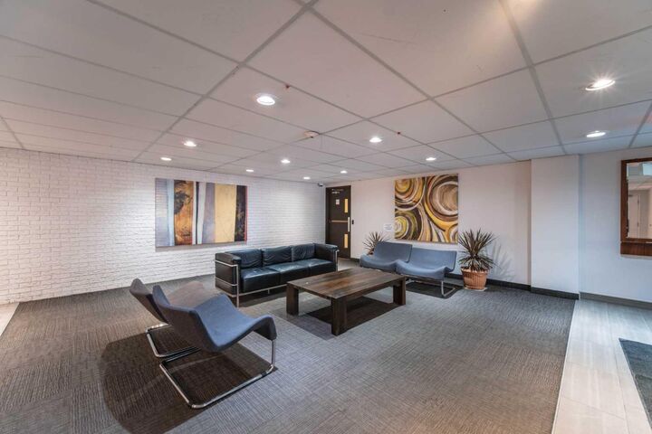 Property Photo: 111 14 Avenue SE 408 AB T2G 4Z8