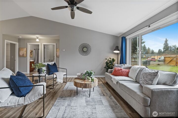 Property Photo: 12505 223rd Avenue E WA 98391