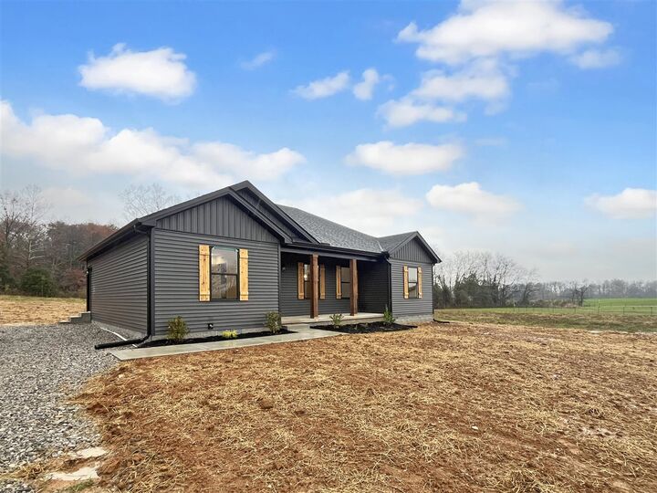 Property Photo: 2462 Mt Sharon Road KY 42280