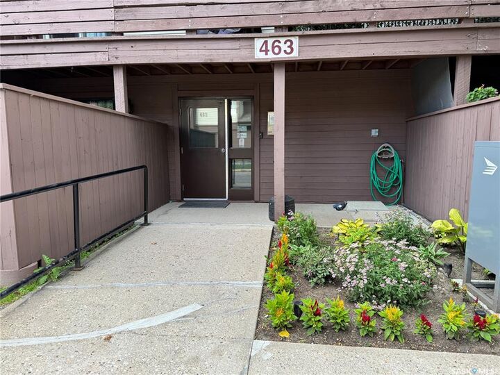 Property Photo: 463 Pendygrasse Road 204 SK S7M 5H3