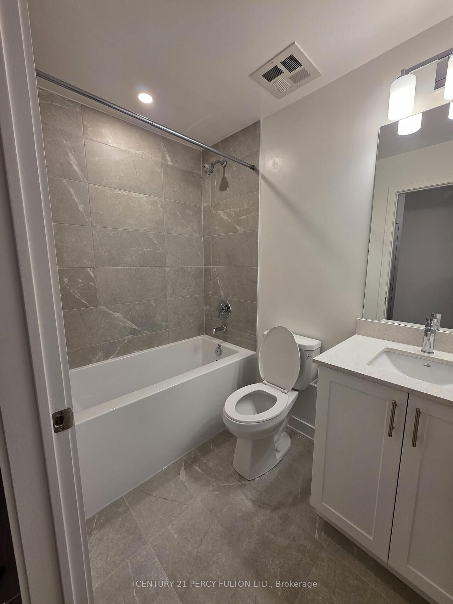 Property Photo:  705 Davis Drive 312  ON L3Y 0J1 