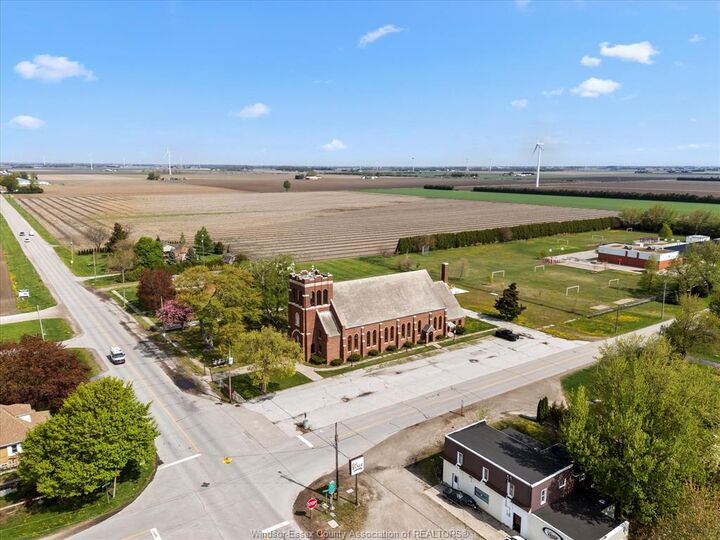 Property Photo:  25657 Winterline Road  ON N0P 1S0 