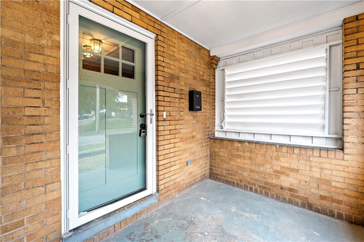 Property Photo:  156 Dahlia Street  PA 15120 