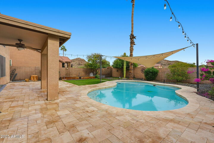 Property Photo:  16815 S 24th Place  AZ 85048 