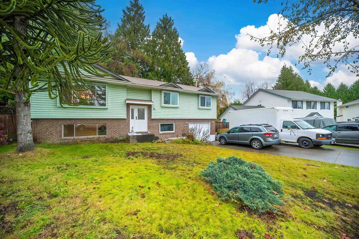 Property Photo:  10123 158A Street  BC V4N 2P8 