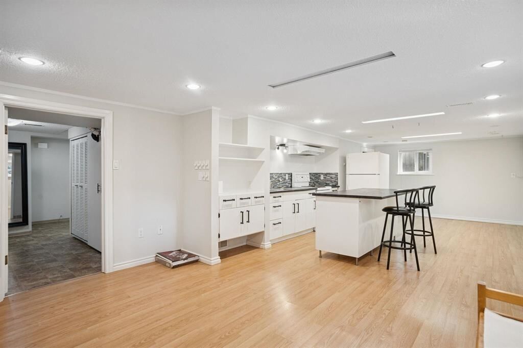 Property Photo:  1506 Kamloops Street Lower  BC V5K 3W2 