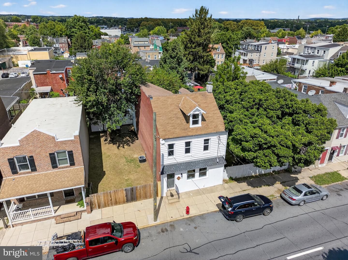 Property Photo:  623 E Chestnut Street  PA 17602 