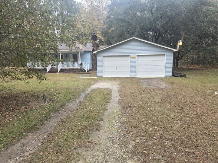 Property Photo: 607 Lazy Hill Road SC 29461