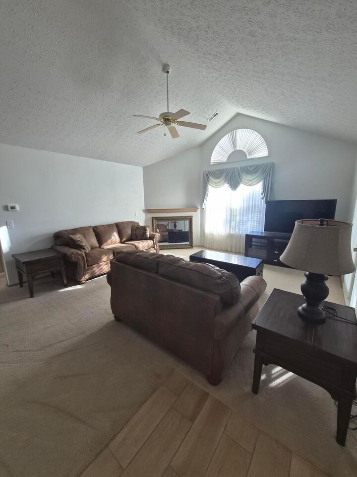 Property Photo:  6363 Pinehurst Pointe  OH 43082 