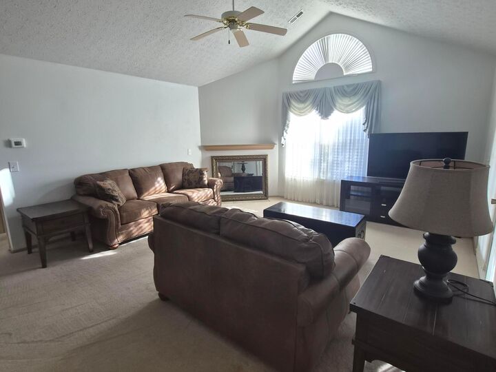 Property Photo:  6363 Pinehurst Pointe  OH 43082 