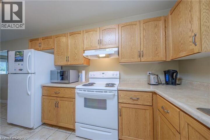 Property Photo:  653 Kincardine Avenue 7  ON N2Z 0B1 