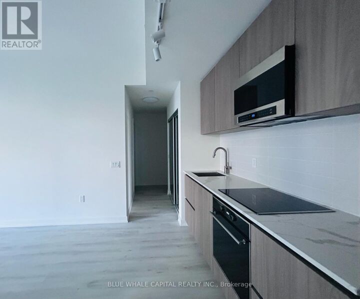 Property Photo:  110 Broadway Avenue 1605  ON M4P 1V7 
