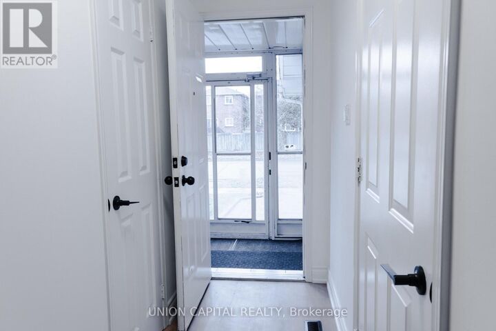 Property Photo: 29 Thurman Road ON L4J 6S3