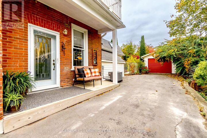 Property Photo:  458 Driscoll Terrace  ON K9H 1T7 