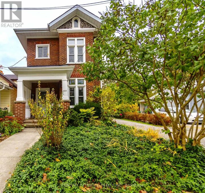 Photo de la propriété:  458 Driscoll Terrace  ON K9H 1T7 