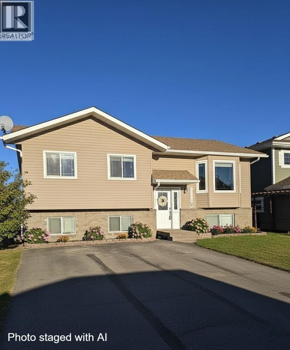 Photo de la propriété: 8724 114 Avenue BC V1J 0C3